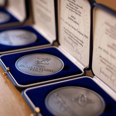 Vb4